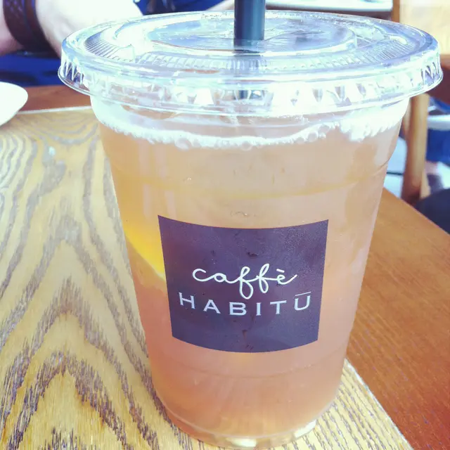 凍熱情果檸檬茶好好飲, 有甜甜的熱情果味, 加上檸檬茶, 簡直係絕配!