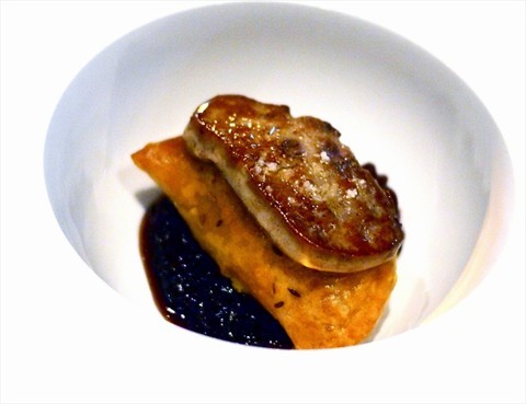 Foie gras & sweetbread empanada: need 1 more try