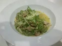 Chicken, ham, in spinnach fetuchinni