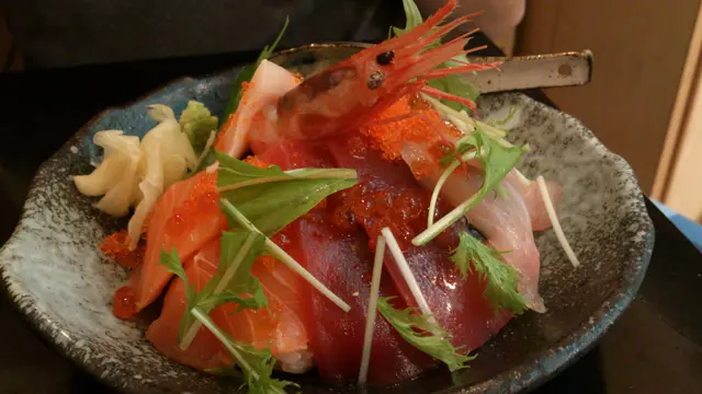 魚生飯~ 蝦~~ 正~