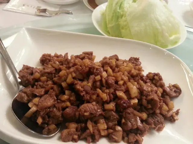 鴨崧炒得不錯,有爽口冬菇加上鴨肉, 又夠味!