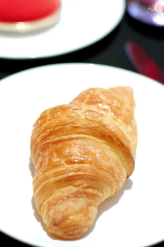 Le croissant $16
