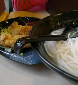鹽酥雞翼+米線