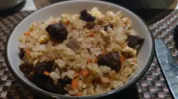 走了葱花的炒饭