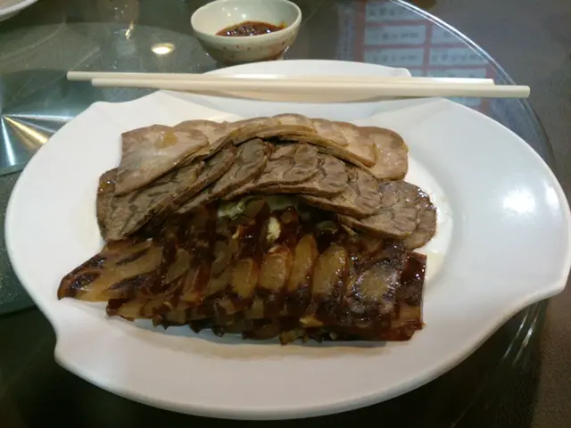 牛三食 (醬牛筋、醬牛肉、醬牛脷)