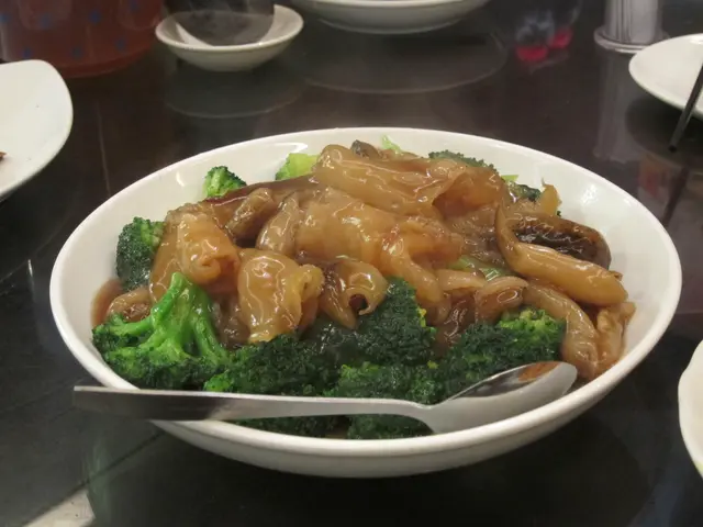 碧綠花膠扣梅參