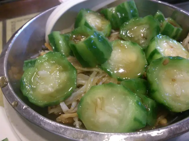 蝦米銀魚蒸勝瓜