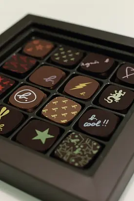 真想看多一會才吃