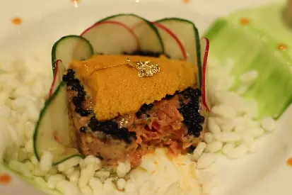 Sea Urchin & Tuna (Inside) (4/5分)