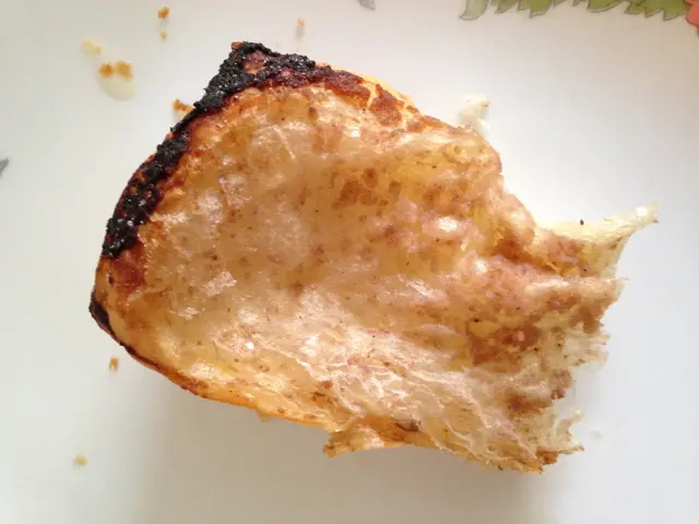 再細看，栗子的份量真是少得可憐，看都看不到，難怪吃不出來!!!