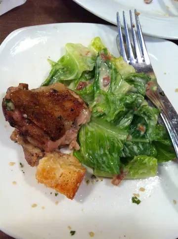 凱撒沙律配烤雞