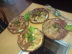 4碟肉....