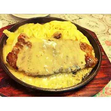 铁板香草芝士薄烧西冷牛扒伊面