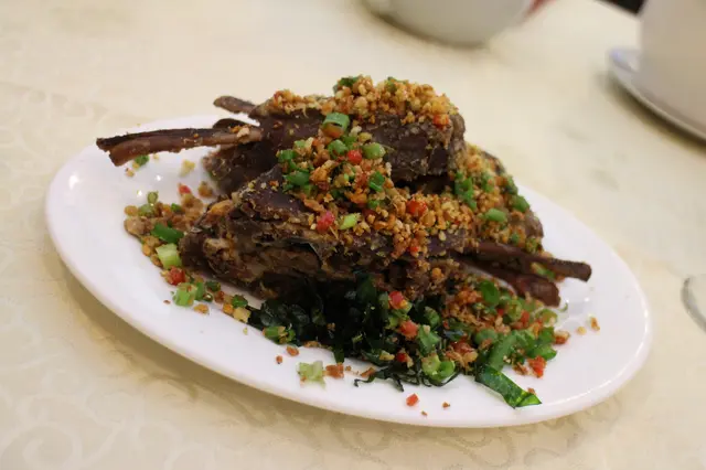 椒鹽鵝下巴