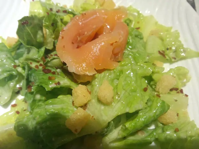 煙三文魚凱撒沙律