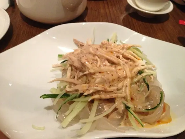 話麻辣但食唔出有辣味