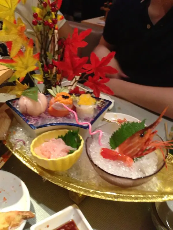 設計成生日蛋糕形狀的壽司