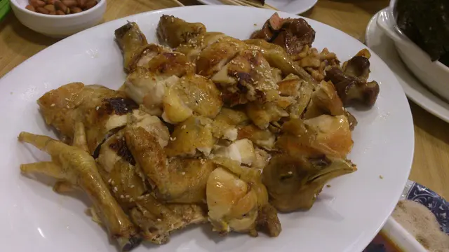 夠大隻同埋有埋內臟仲唔係新鮮雞?