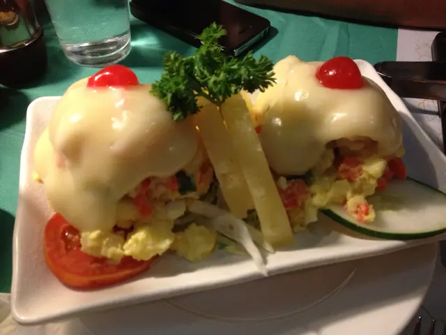 人生第一次見咁樣嘅沙律，沙律醬都係自製的！