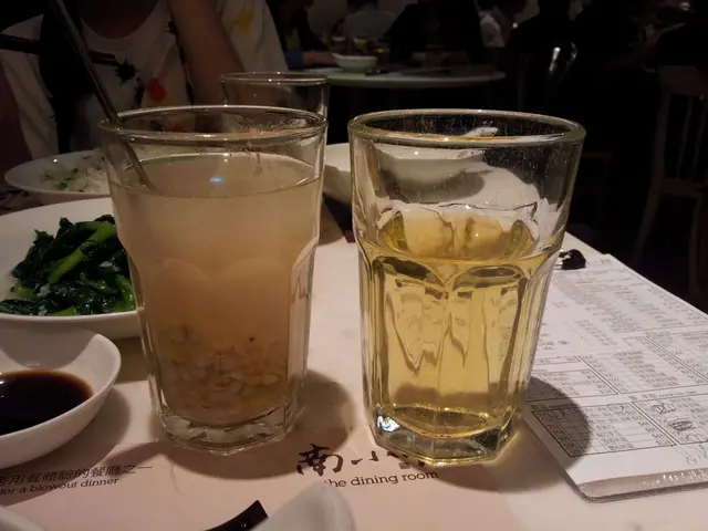 意米水 $12/杯 ; 喬麥茶$ 6 / 位任飲