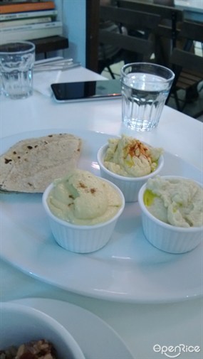 Trio of Hummus - 灣仔的Maya Cafe Mediterranean Lifestyle