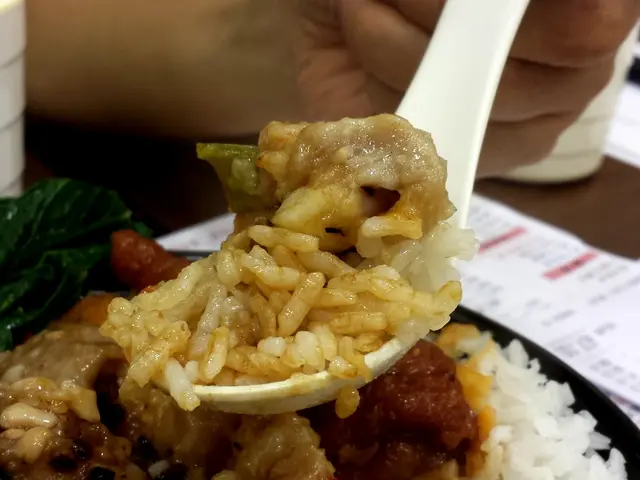 鳳爪排骨飯