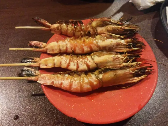 賣相看似不錯，但4隻裡面有2隻蝦肉都係霉既