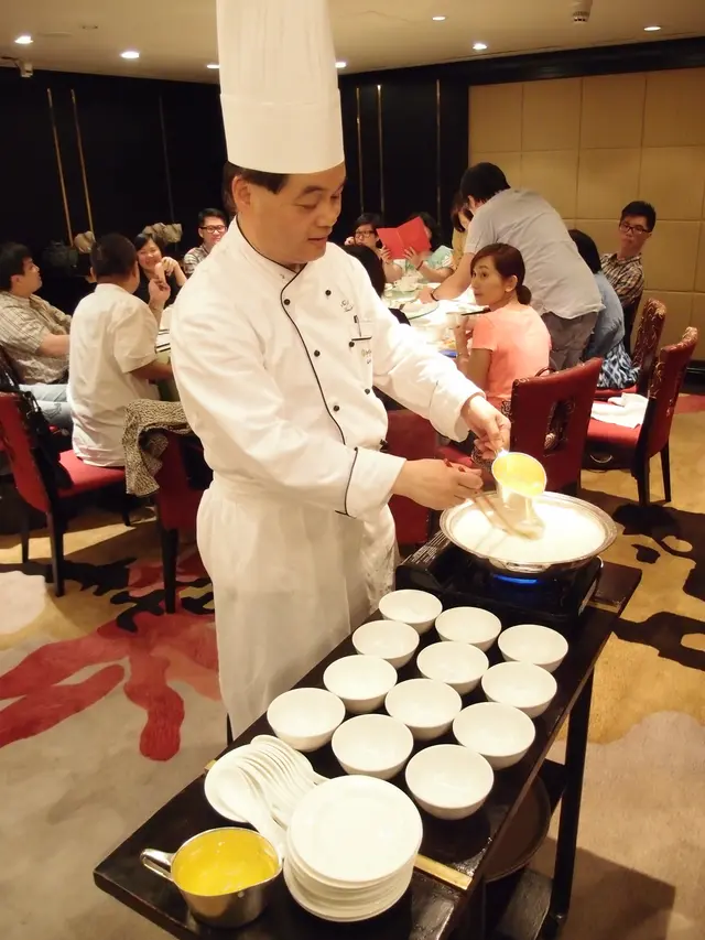 梁師傅堂製蛋白杏仁露