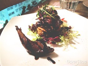 seared balsamic honey pigeon with tomato souffl&#233; and balsamic honey reduction - 銅鑼灣的Le Marron