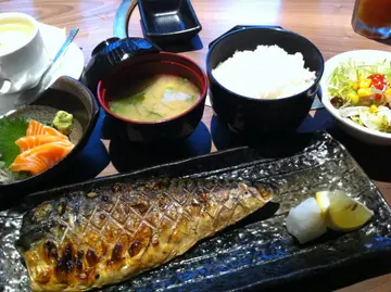 盐烧鲭鱼定食