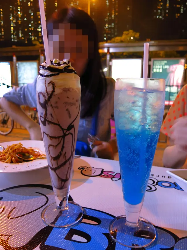 朱古力唔太夠濃, blue sky soda有驚喜