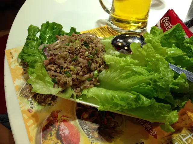 碎豬肉生菜包($58)