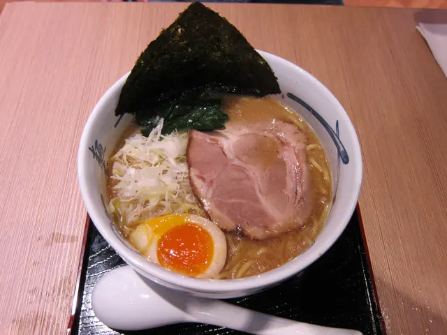 白外伝=豬骨湯底