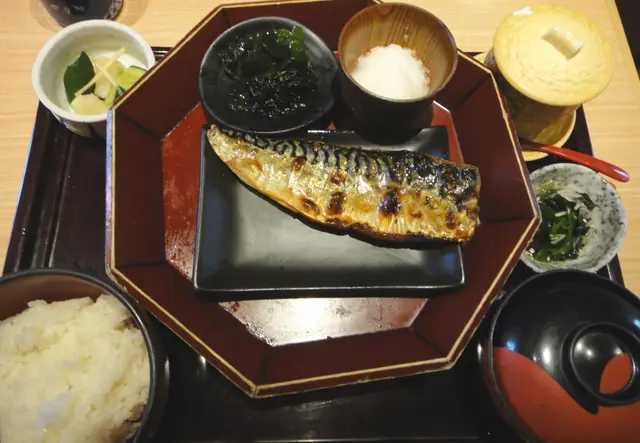 燒鯖魚定食 (附送日式蒸蛋)