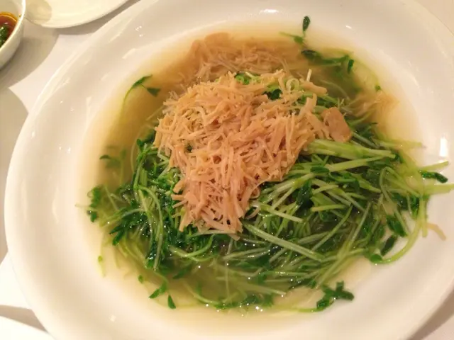 套餐小菜，點解D菜可以咬唔爛？