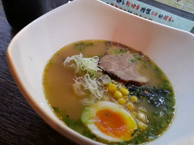 味道平平無奇的义燒拉麵