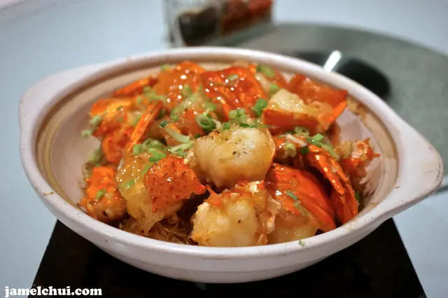 乾逼粉絲龍蝦煲