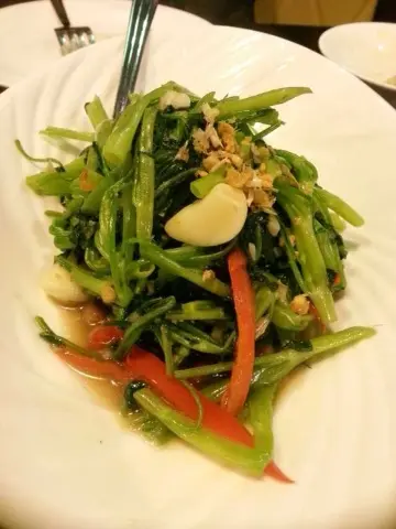 炒通菜，味道尚可，朋友超喜歡吃，不停話好味，但我試有少少苦味