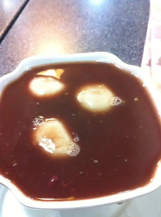 紅豆沙加麻蓉湯丸