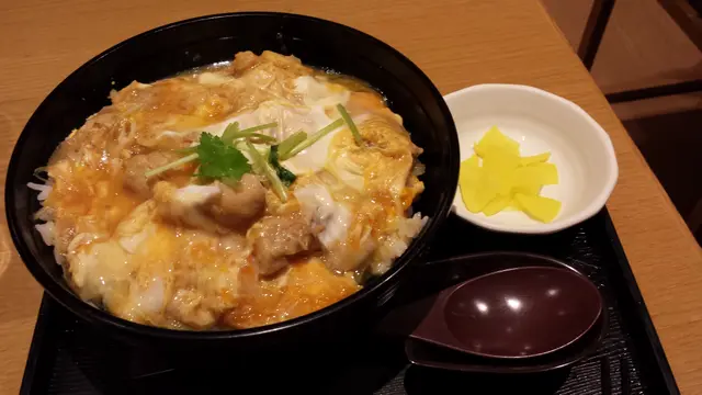 滑蛋雞肉丼