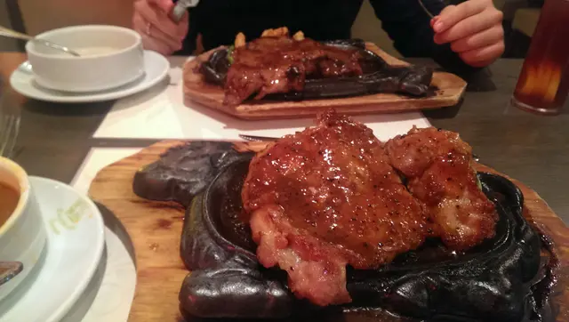 鐵板西冷牛扒, 鐵板雞