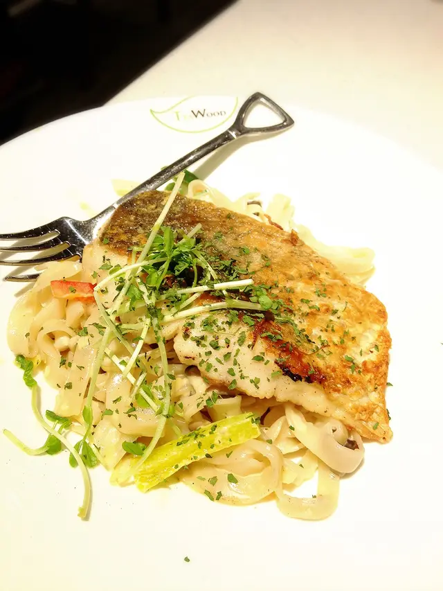 海鱸魚煎得恰到好處，魚肉很滑而魚皮則帶點香口