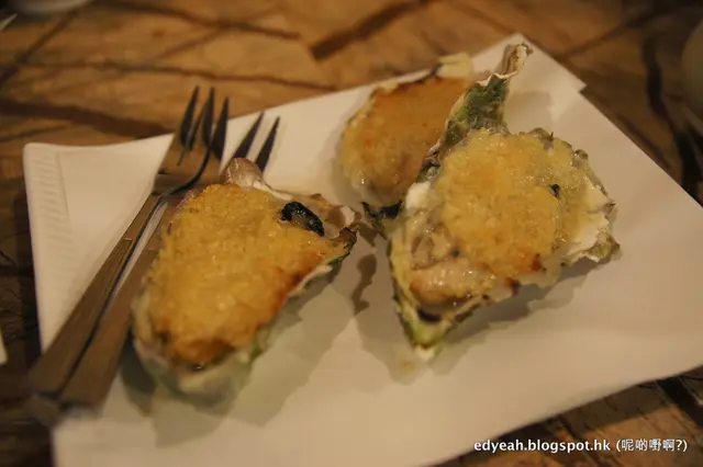 牛油蒜蓉燒美國石蠔