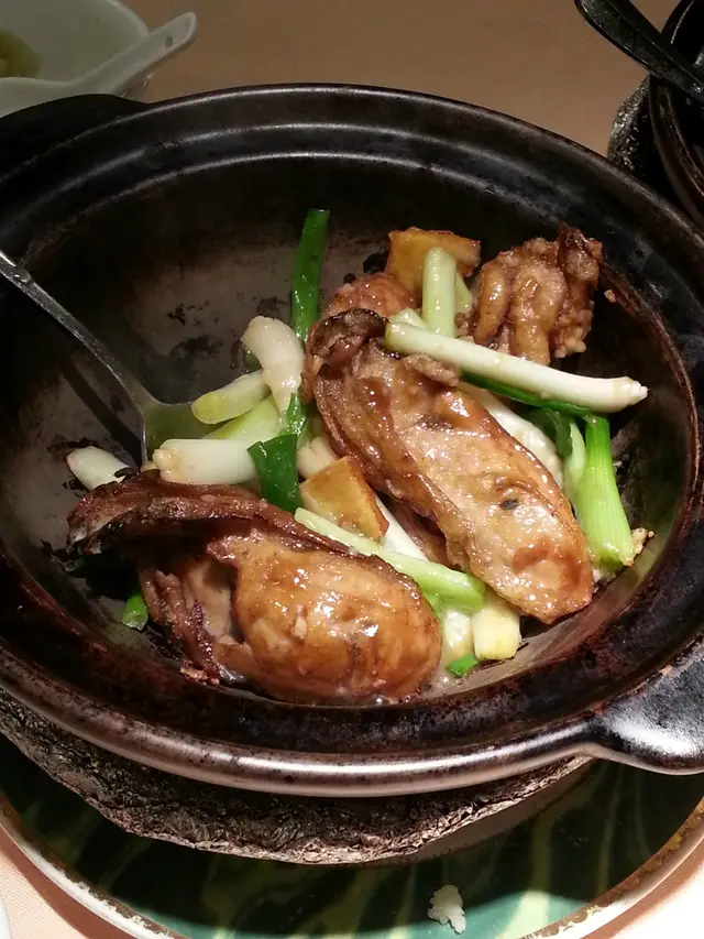 只得四隻生蠔 $50/一隻 不值