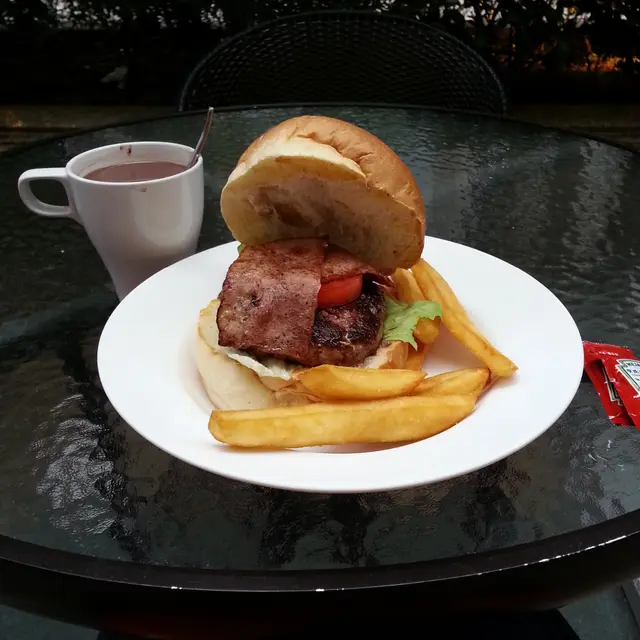 美式作風之牛肉漢堡