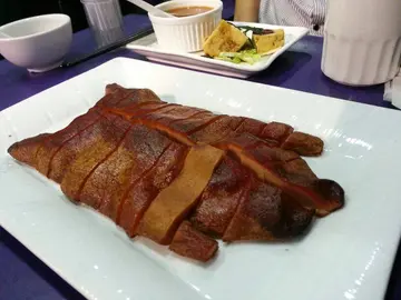 素乳豬