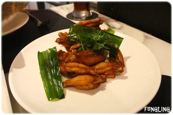 招牌脆炸單骨雞翼