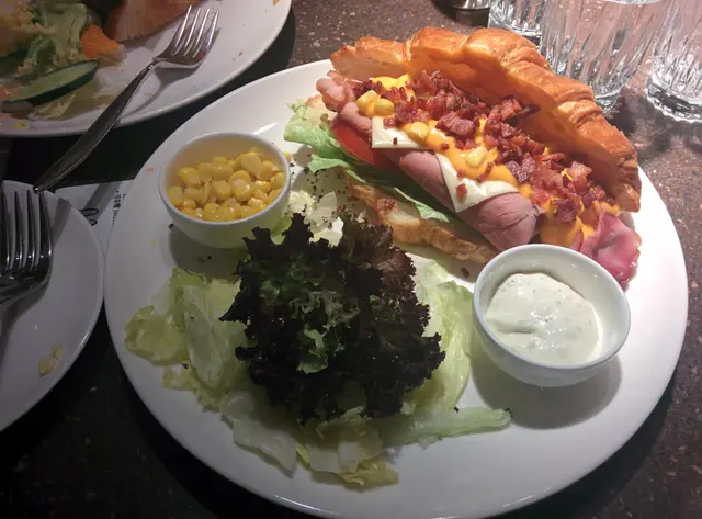 我中意三文治多d XD