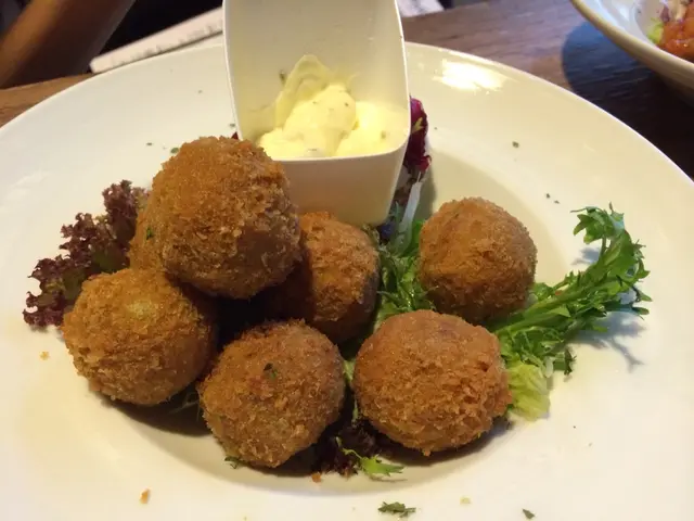 Deep fried rice ball