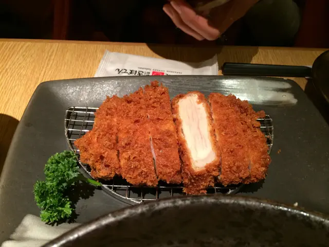 厚過另一間好多